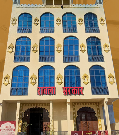 Reflections on Water and Stone: Moments in a Timeless Place